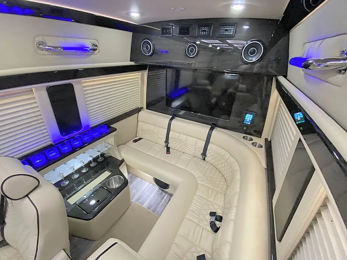 Mercedes Jet Sprinter interior photo 4 of 75, ExecutiveSprinterNYC.com