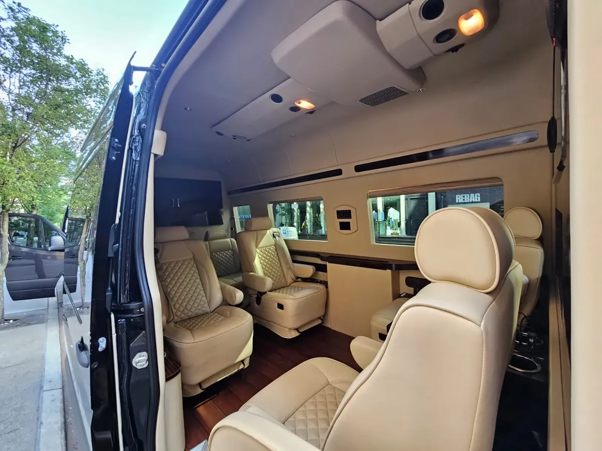 Jet Sprinter passenger seating and interior trim, Cruise Terminal Transportation NYC — interior view 3